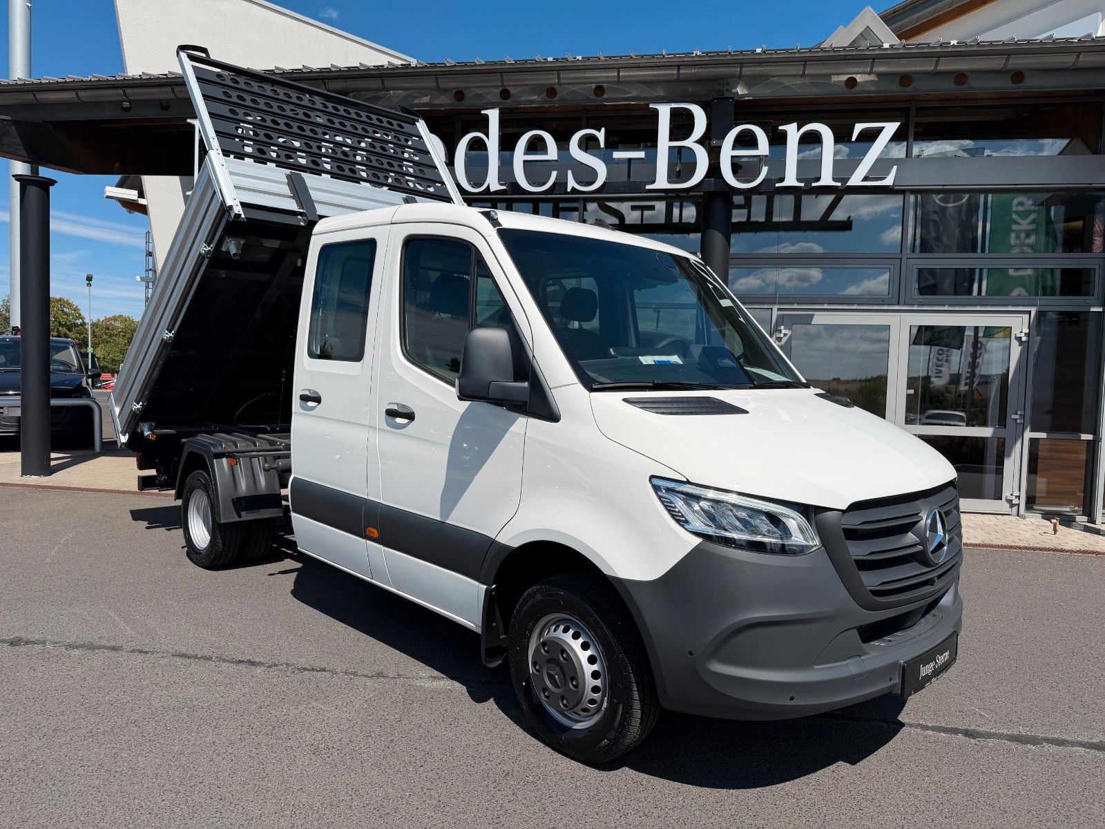 Fahrzeugabbildung Mercedes-Benz Sprinter 515 CDI DoKa 3-Seiten-Kipper