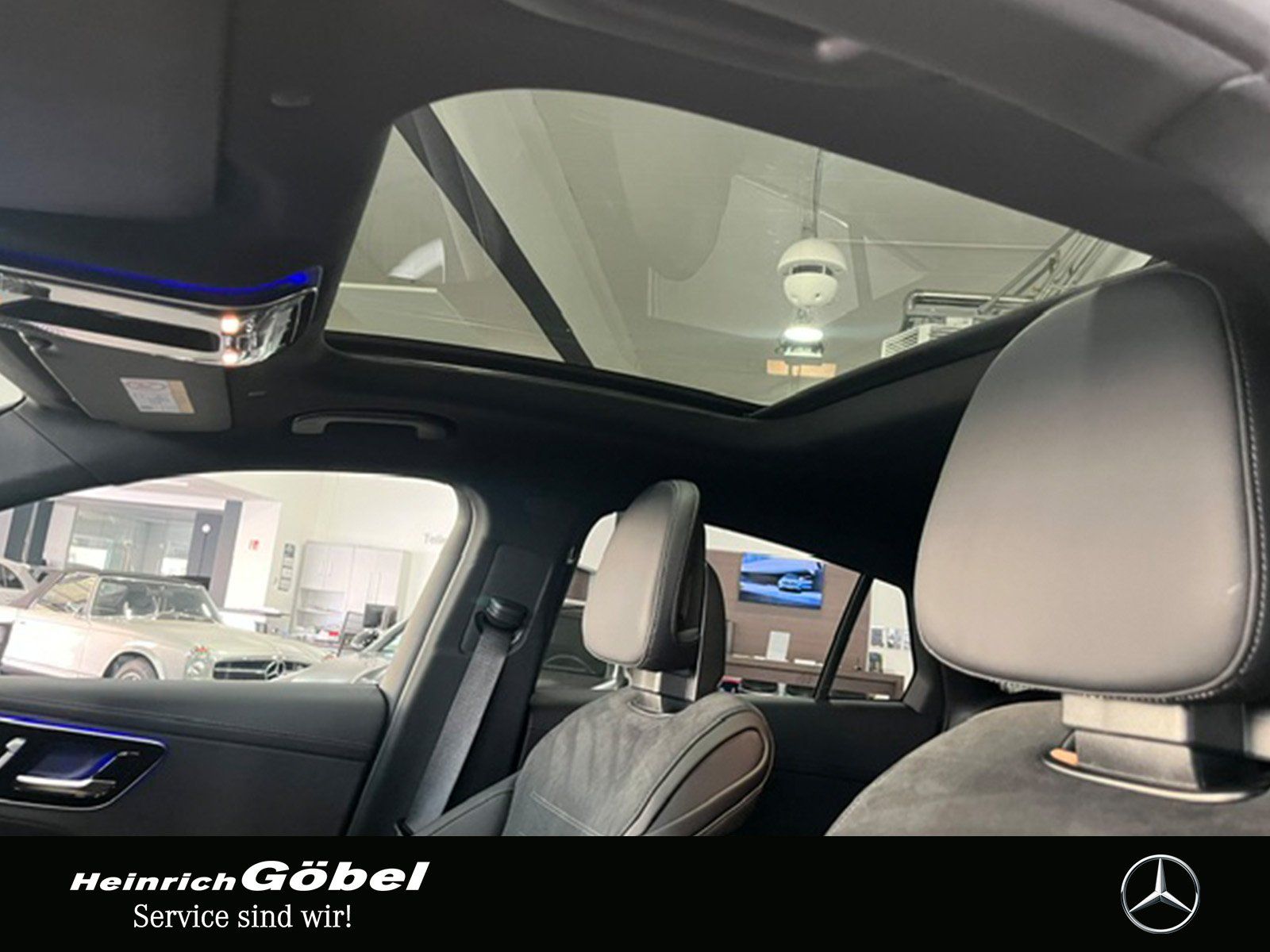 Fahrzeugabbildung Mercedes-Benz GLC 300 d 4M Coupé AMG+PANORAMA+DIGITAL+20"+AHK