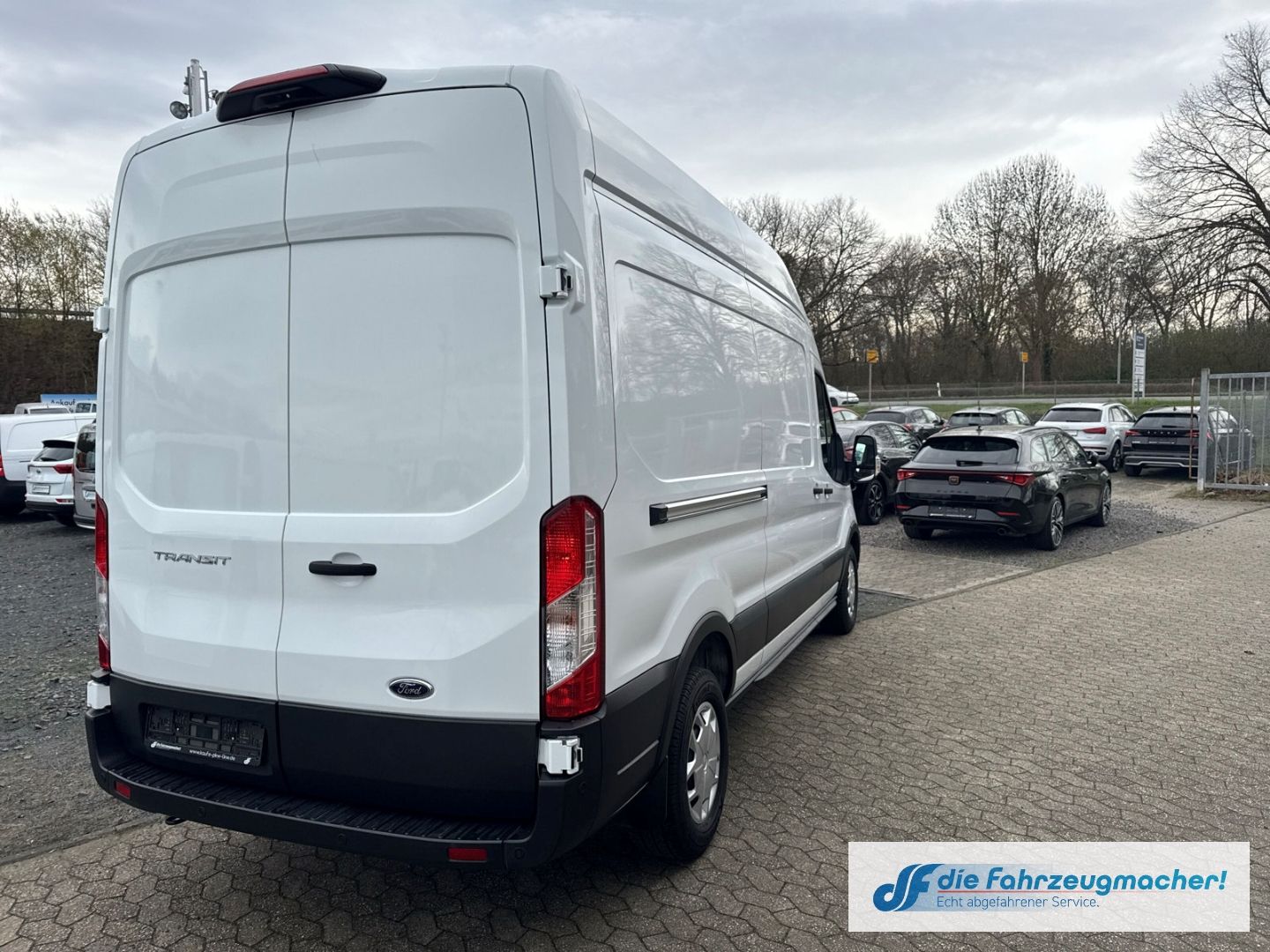 Fahrzeugabbildung Ford Transit Kasten 350 L3H3 Trend Rückfahrk DAB Totw