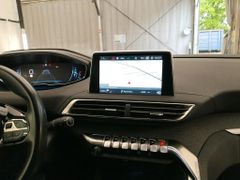 Fahrzeugabbildung Peugeot 5008 Allure Business 1.5D LED/NAVI/PDC&CAM/DAB