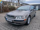 Volvo V40 1.9 Diesel*Ahk*Klima*Teilleder* - Volvo V40 mit Diesel-Antrieb: 1.9
