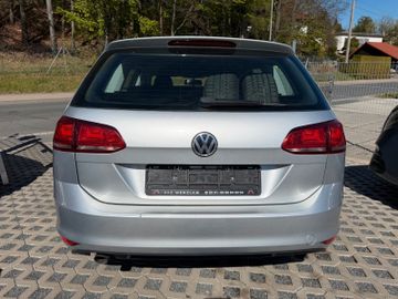 Volkswagen Golf - 5