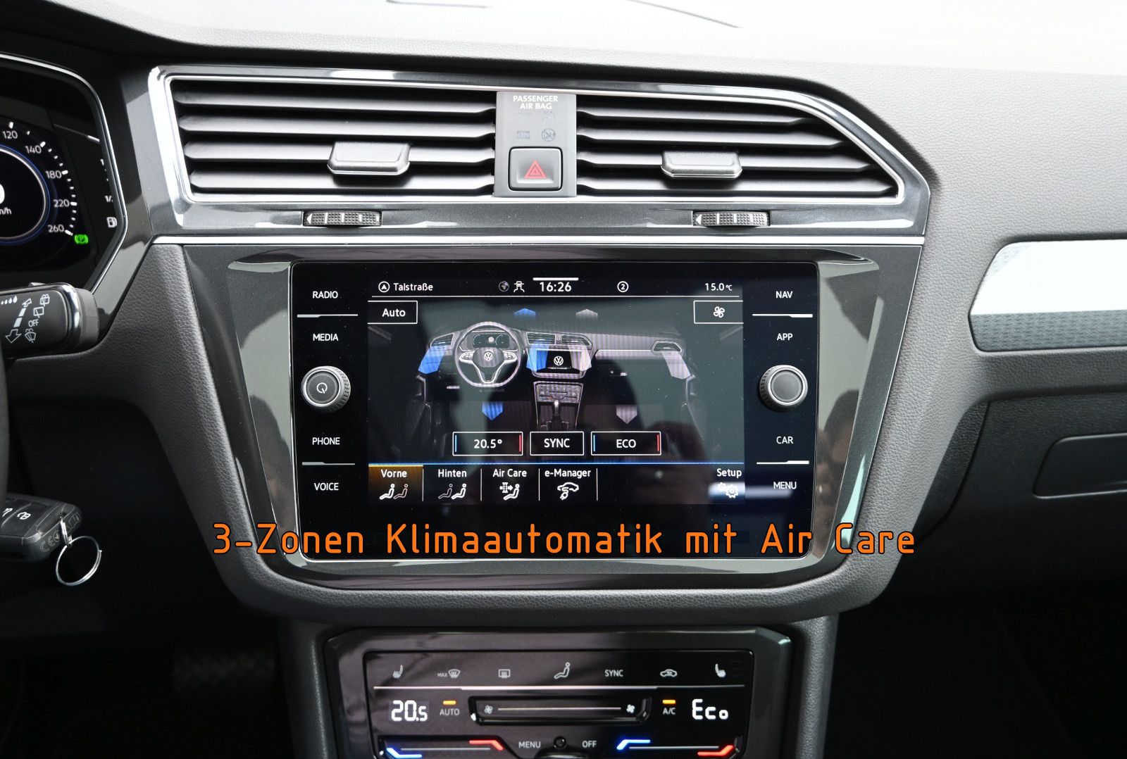 Fahrzeugabbildung Volkswagen Tiguan 1.4 eHybrid DSG Life °ACC°AHK°PANO°KAMERA