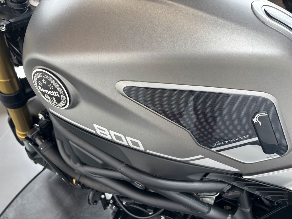 Fahrzeugabbildung Benelli LEONCINO 800 *TOP-ZUSTAND *REIFEN NEU