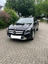Mercedes-Benz GLA 220 d 4MATIC DCT - - gebrauchte Mercedes-Benz GLA 220 aus dem Jahr 2016