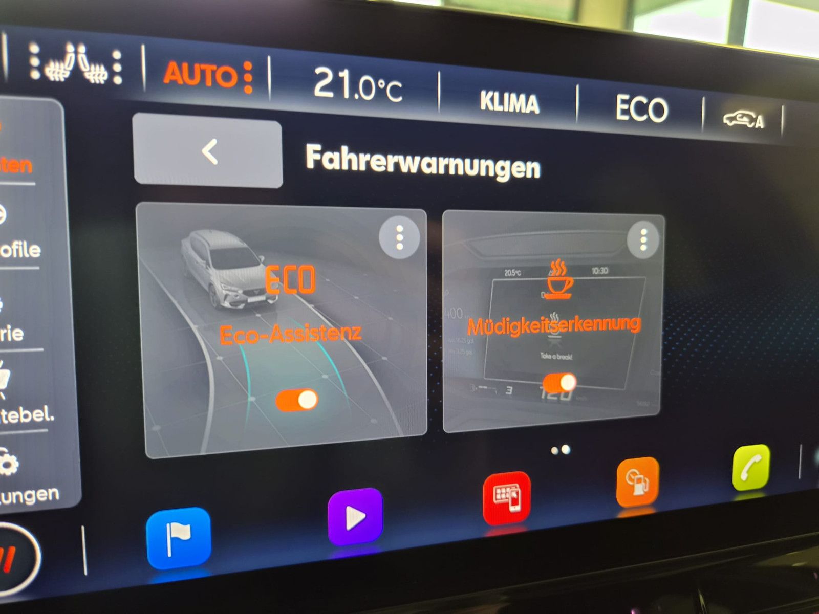 Fahrzeugabbildung CUPRA Formentor VZ e-Hybrid / GEPFLEGT / 1. HAND