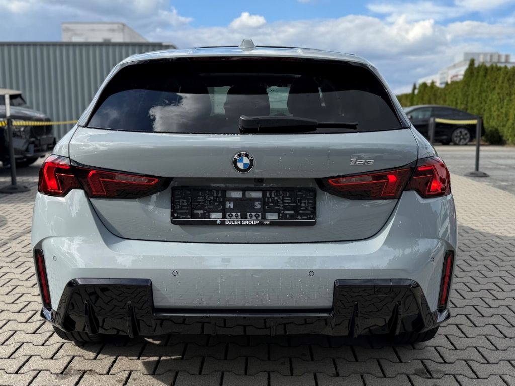BMW 123 xDrive M-Sport-Ext Pano AHK 18'' HUD DA-Prof foto 5