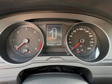 Volkswagen Passat Variant - 8