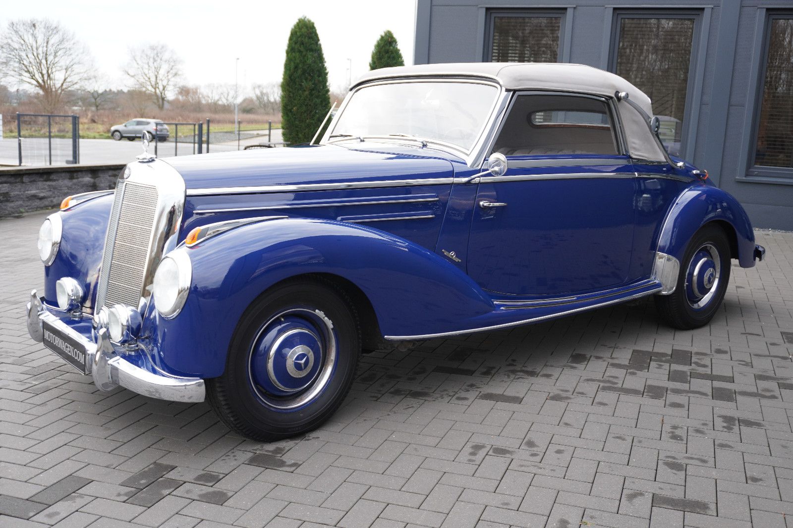 Fahrzeugabbildung Mercedes-Benz 220 A Cabriolet