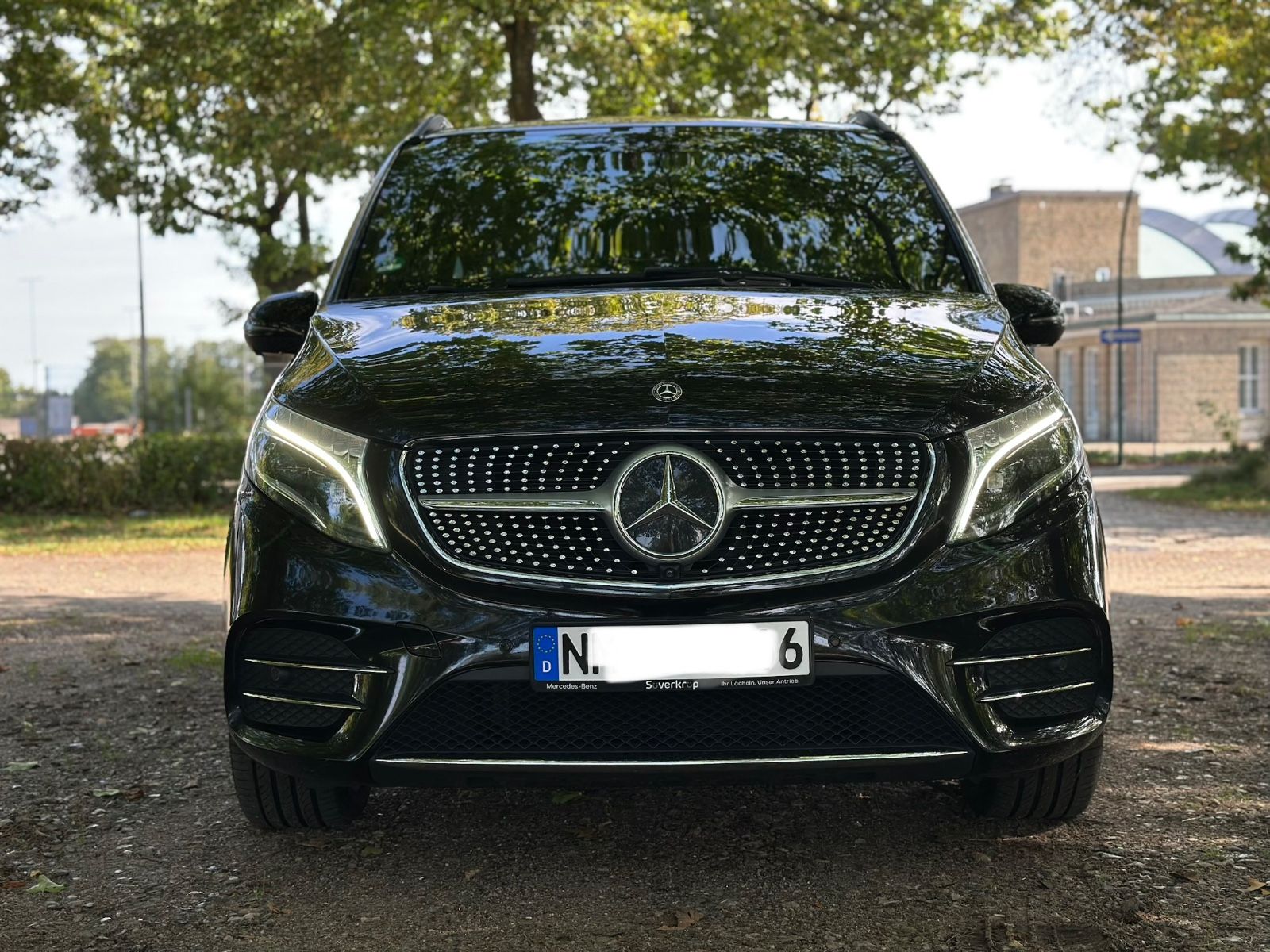 MERCEDES-BENZ V 300 d 4MATIC Exclusive Edition | Pano | Burmes