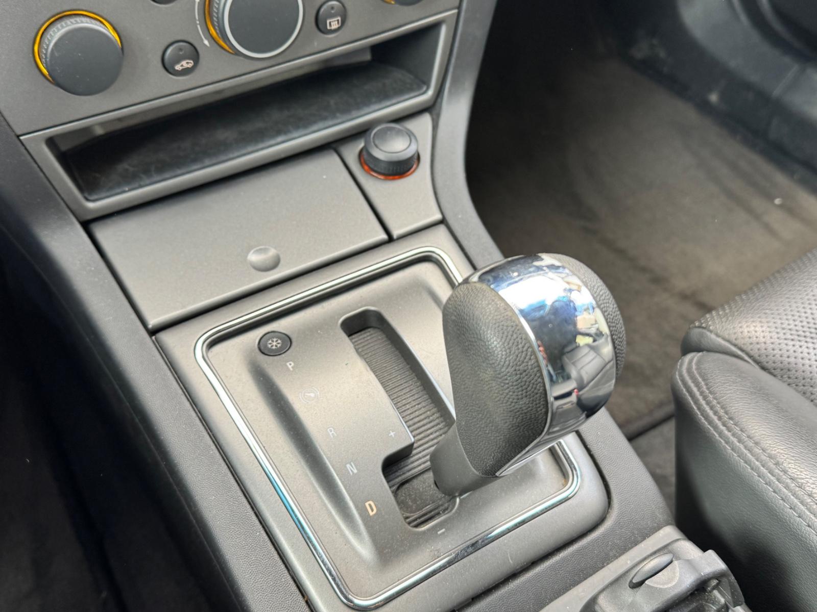 Opel Vectra 2006 — photo 14