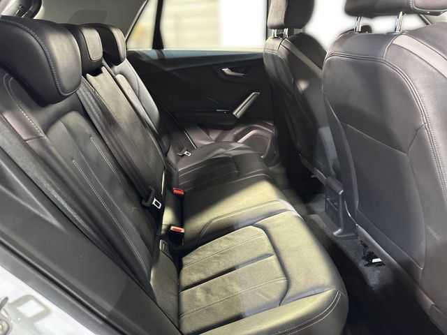 Q2 40 TFSI S TRONIC QUATT ADVANCED +LED+AHK+PDC+