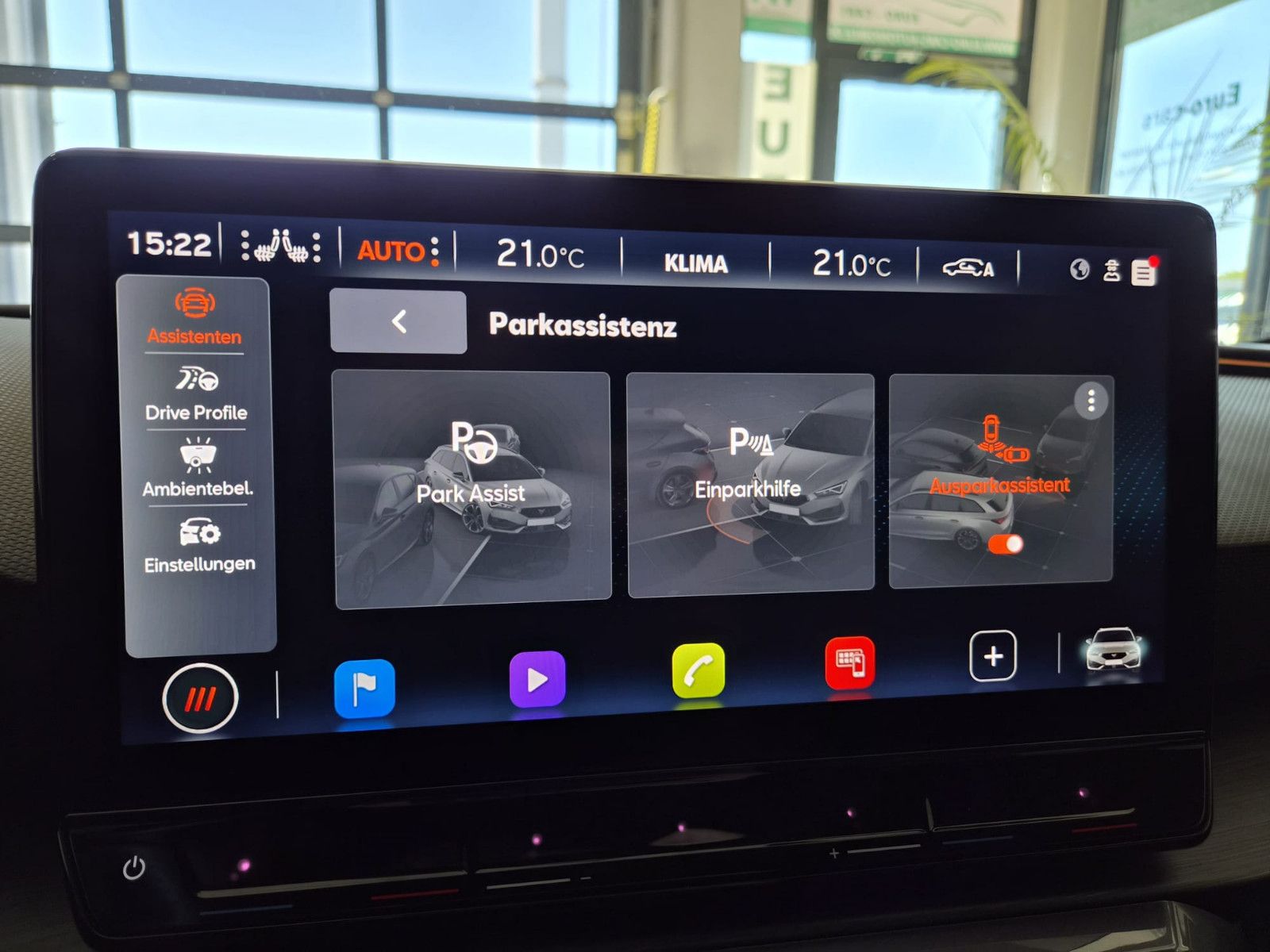 Fahrzeugabbildung CUPRA Leon Sportstourer / NAVI / KAMERA / T-LEDER