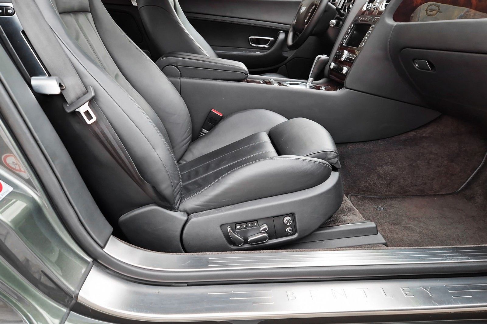 Fahrzeugabbildung Bentley Continental GT*Dt. Auto*Scheckheft*Massage*TOP