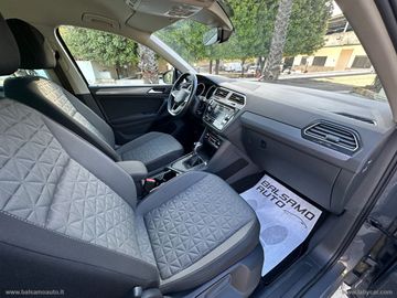 Volkswagen Tiguan - 9