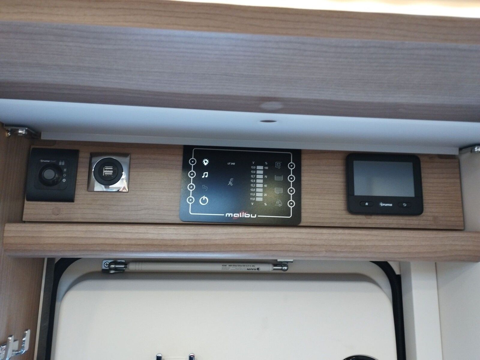 Fahrzeugabbildung Malibu I 490 RB LE comfort Mercedes