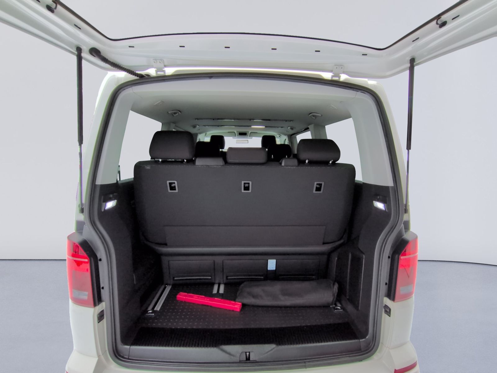 T6.1 Multivan 2.0 TDI DSG KAMERA+STHZ+LED+APP