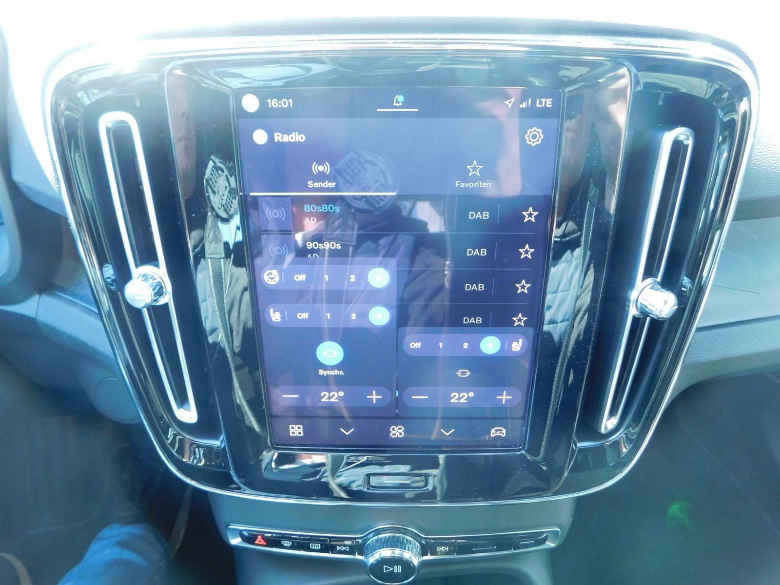 Fahrzeugabbildung Volvo XC40 Single Motor Recharge Core