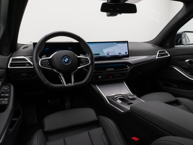 Foto Nummer 37: BMW 330e