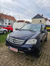 Mercedes-Benz ML 320 ML -Klasse ML 320 CDI - blaue Mercedes-Benz ML 320