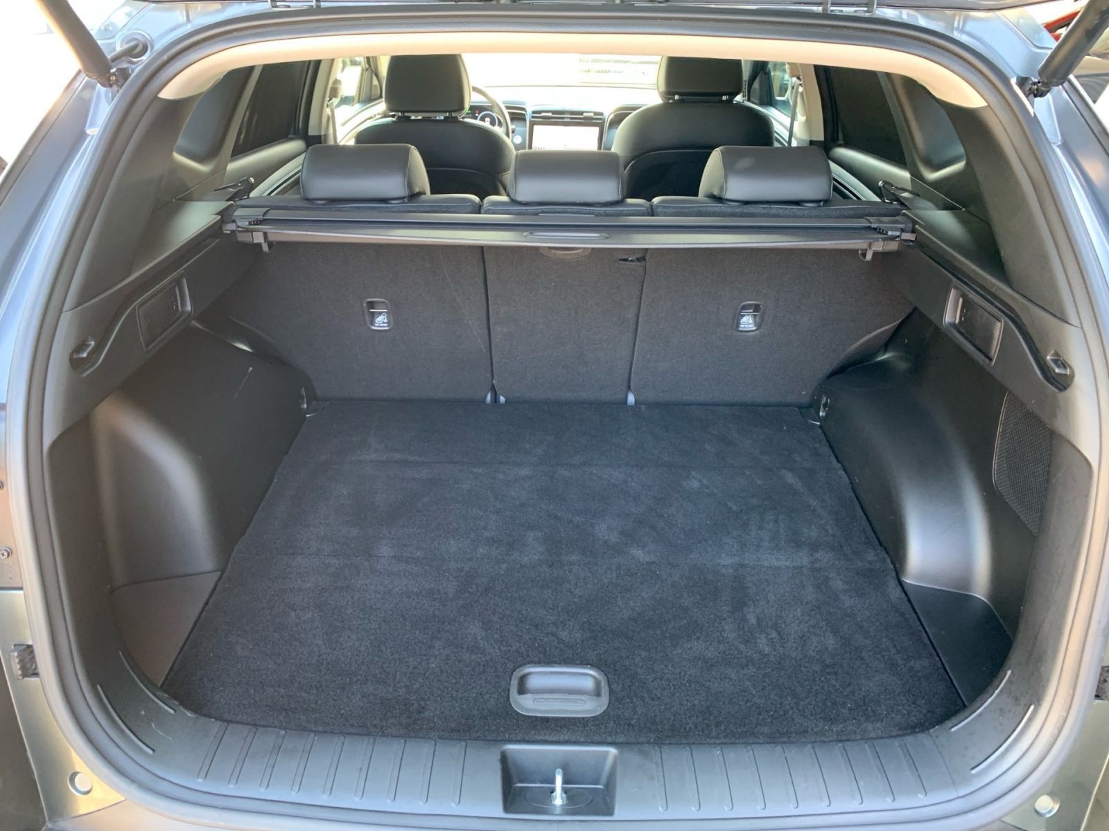 Fahrzeugabbildung Hyundai TUCSON 1.6 T-GDI Prime Hybrid Assi ECS Leder
