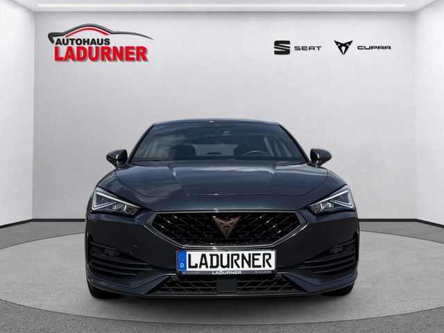 Leon E-HYBRID *NAVI+LED+PDC+FAHRASSISTENZPAKET*