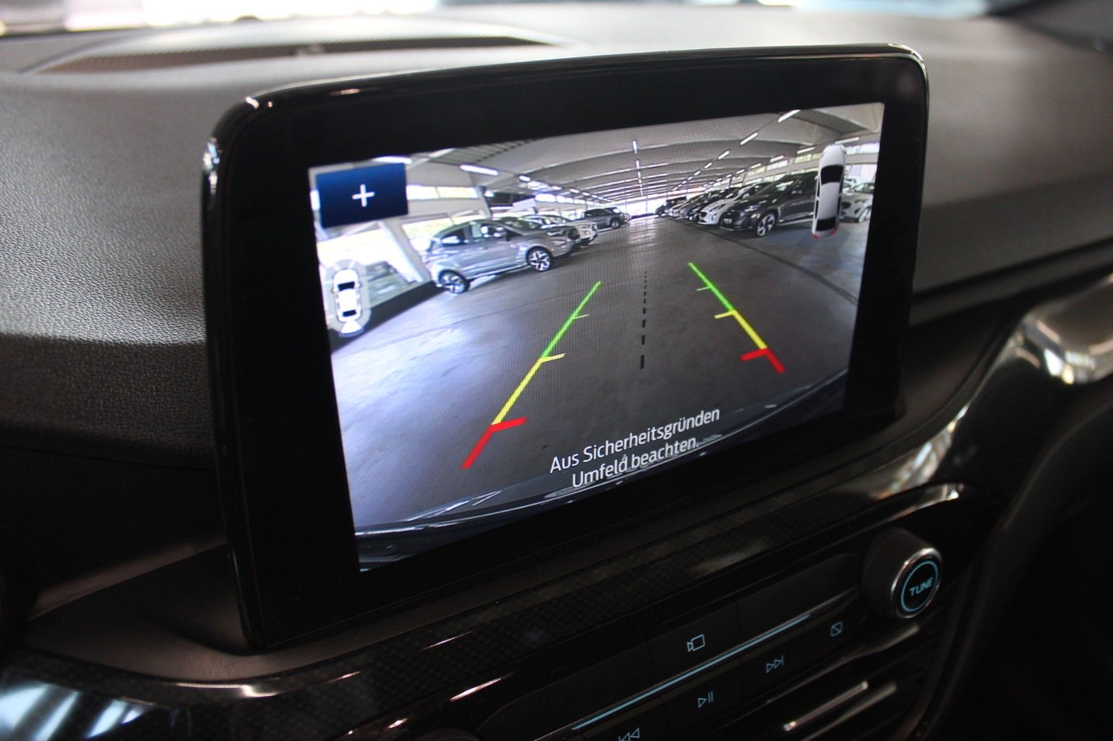 Fahrzeugabbildung Ford Kuga ST-Line X LED B&O HUD ACC WinterPaket uvm.