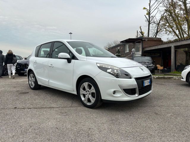 Renault Scenic X-Mod 1.5 dCi 110CV Luxe