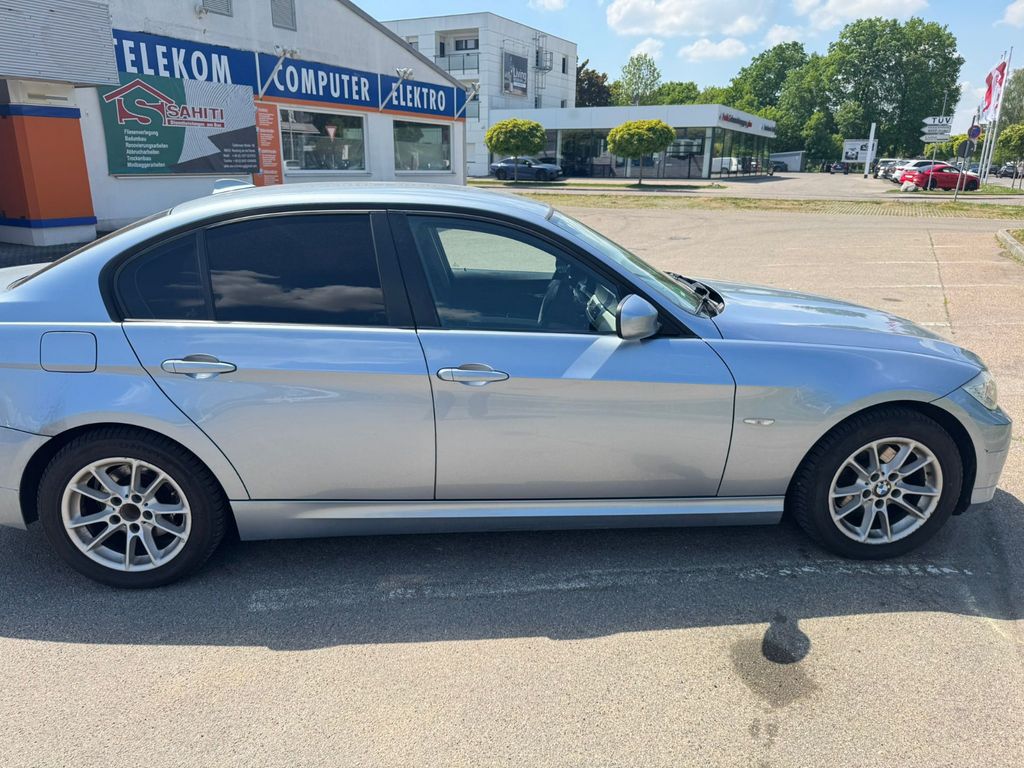 BMW 318 8