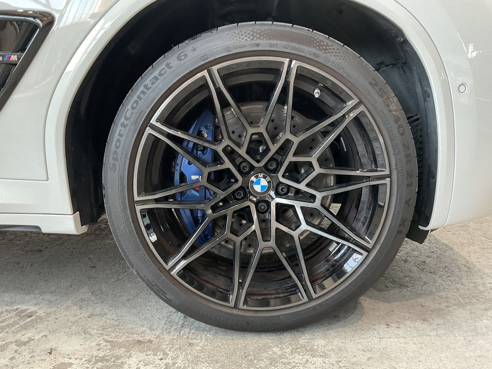 Fahrzeugabbildung BMW X4 M Panorama-Glasdach, 21" M LMR, M Competition