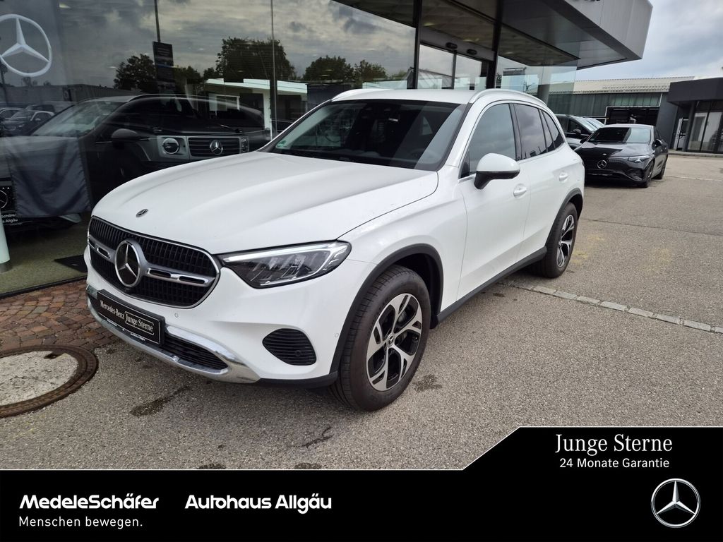 Image of Mercedes-Benz GLC 300