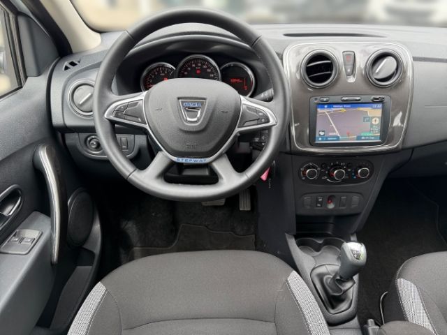 Fahrzeugabbildung Dacia Sandero II Stepway Prestige 0.9 TCe 90 eco +KLIM