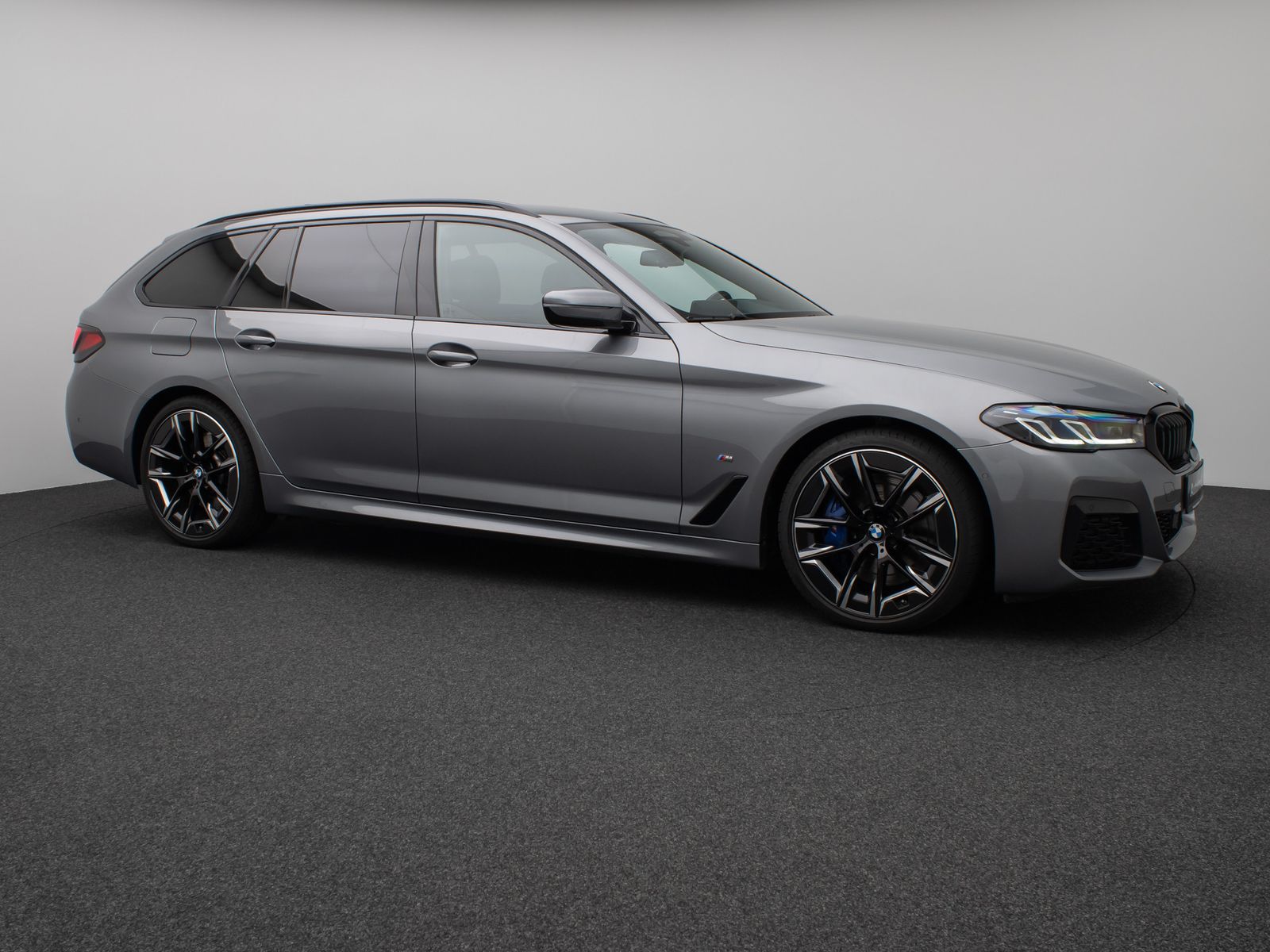Fahrzeugabbildung BMW 540d xD M Sport Pro Laser Kamera HUD DAB H/K 20"
