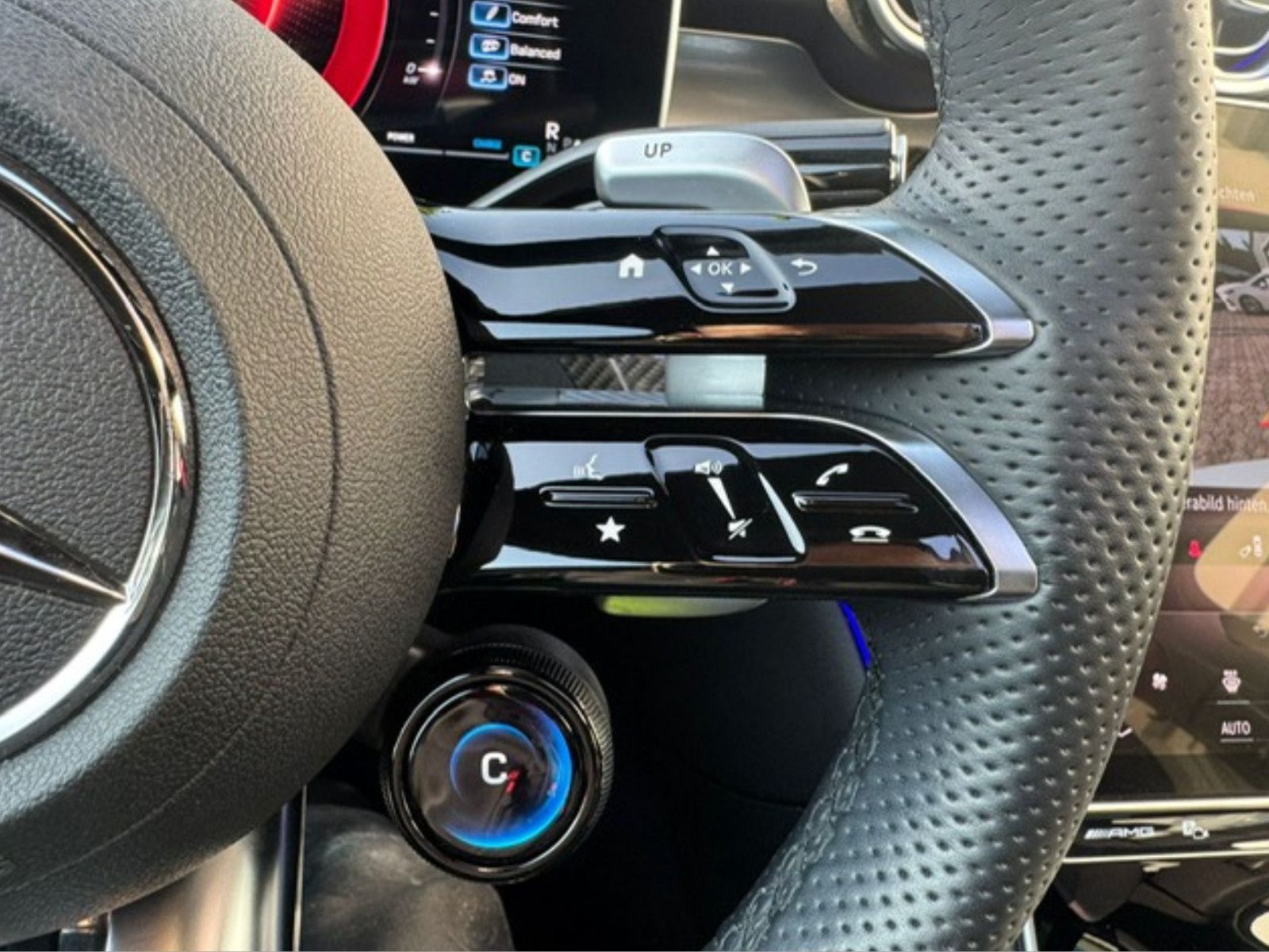 Fahrzeugabbildung Mercedes-Benz C 43 AMG T 4MATIC PANO*DISTR.* AHK*HUD*360°Kam.*