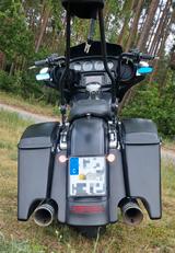 Harley-Davidson HARLEY DAVIDSON STREET GLIDE SPEZIAL  - Angebote entsprechen deinen Suchkriterien