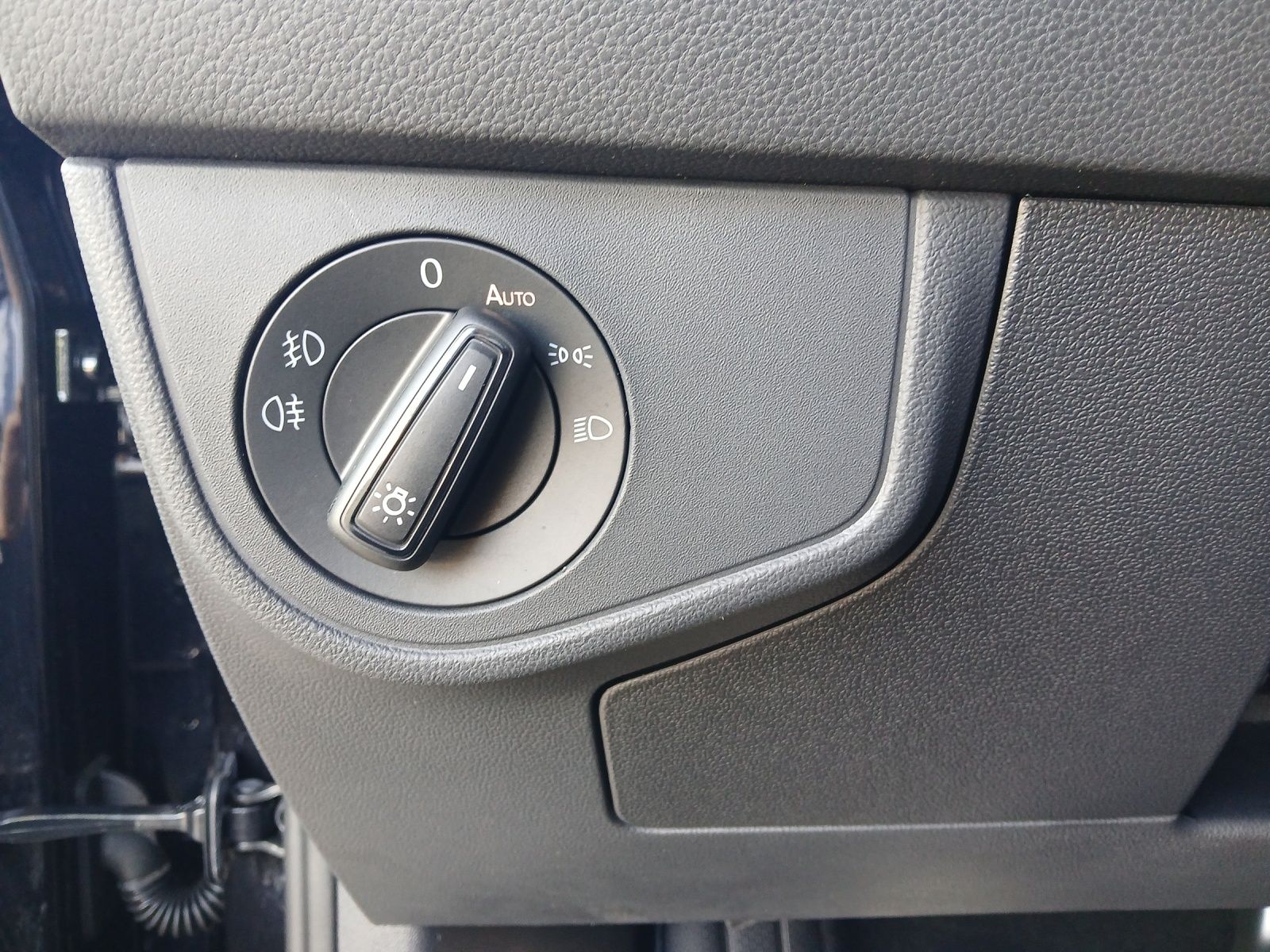 Fahrzeugabbildung Volkswagen Polo TSI Style DSG Matrix Navi AID ACC  PDC SH