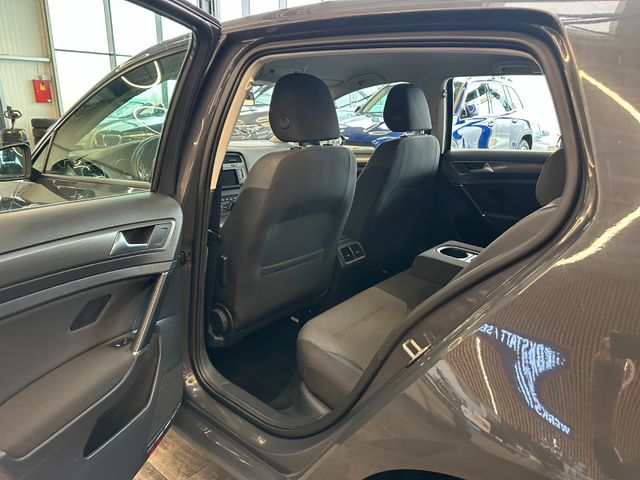 MYAUTOCENTER – Gebraucht- und Jahreswagen mit Werkstattservice in Pfaffenhofen Volkswagen Golf VII Lim. Comfortline BMT *Klima*TÜV*