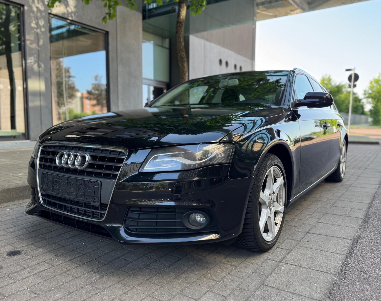 Audi A4 Avant Ambition