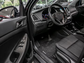 Hyundai Tucson 1.6 blue Classic 2WD Navi Anfahrassistent