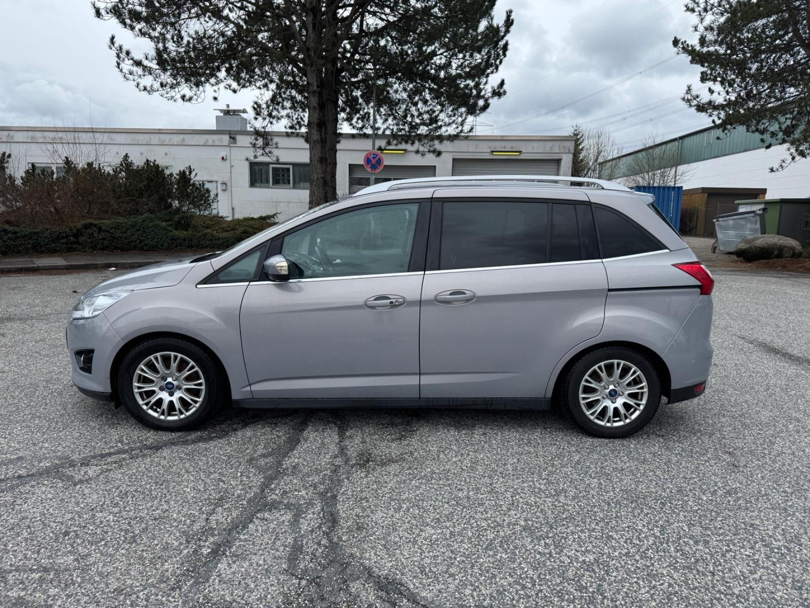 Ford Grand C-Max 2.0 TDCI  Titanium