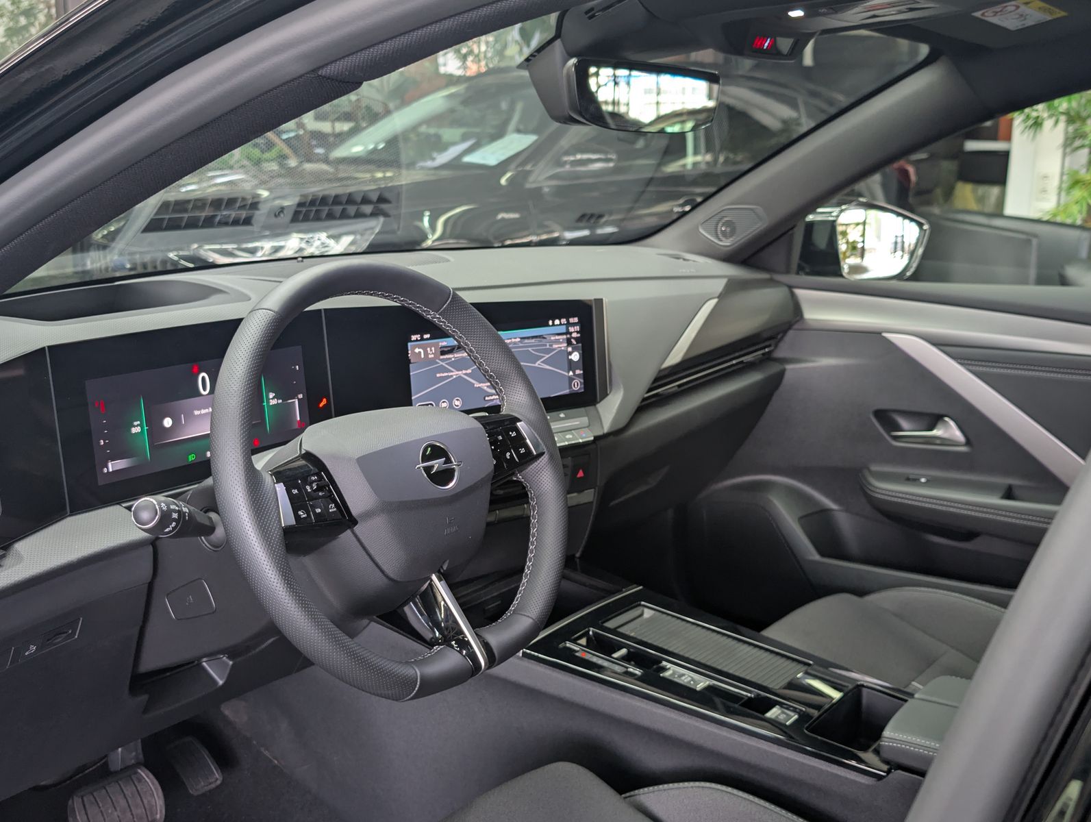 Fahrzeugabbildung Opel Astra ST 1.2T GS AHK*360°KAM*MATRIX*ACC*HuD*PANO