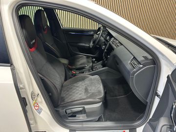 Skoda Octavia - 11