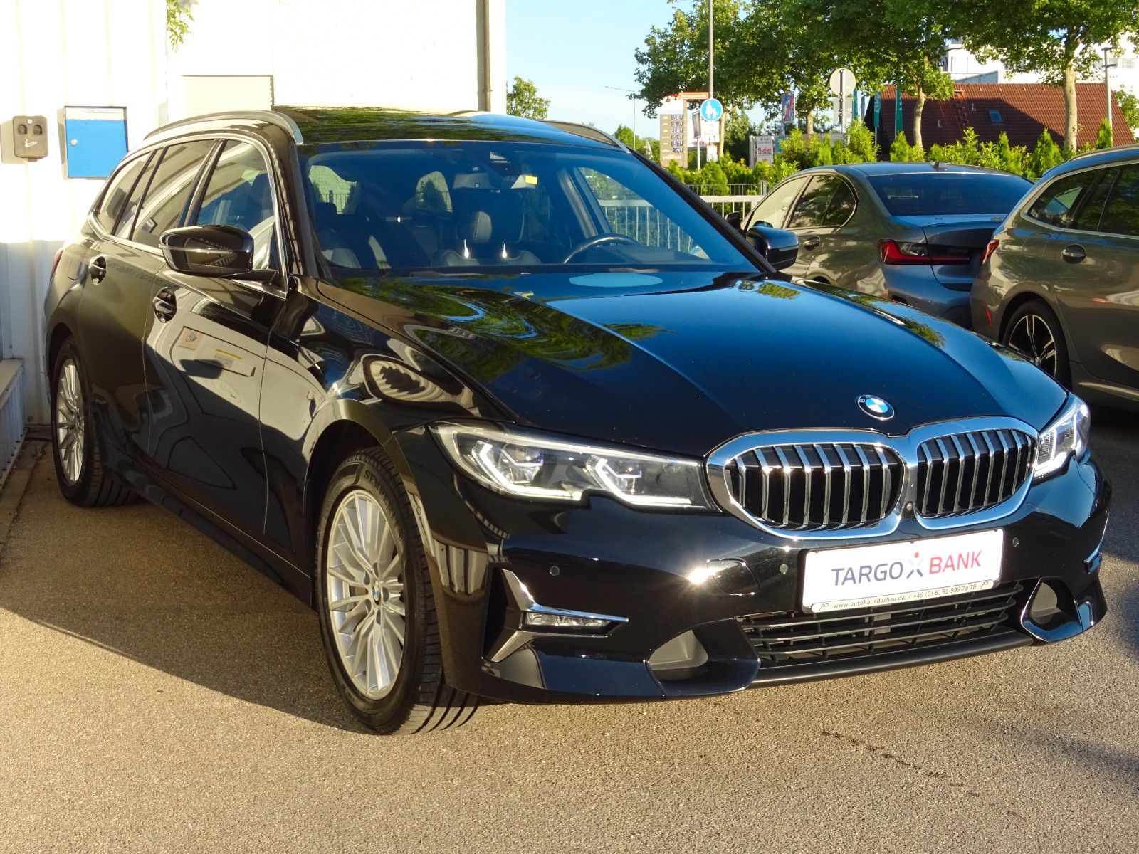 BMW 330e Touring Luxury Line Navi Laser Pano 360°Cam