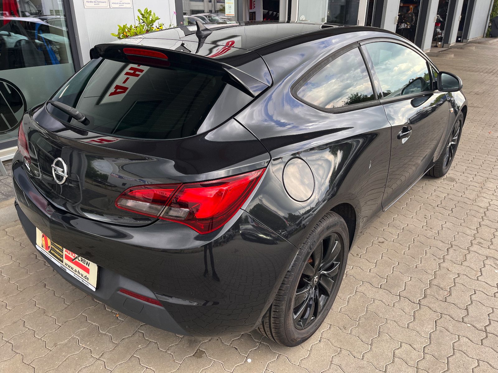 Fahrzeugabbildung Opel Astra J GTC Active 1.4 Turbo 88KW
