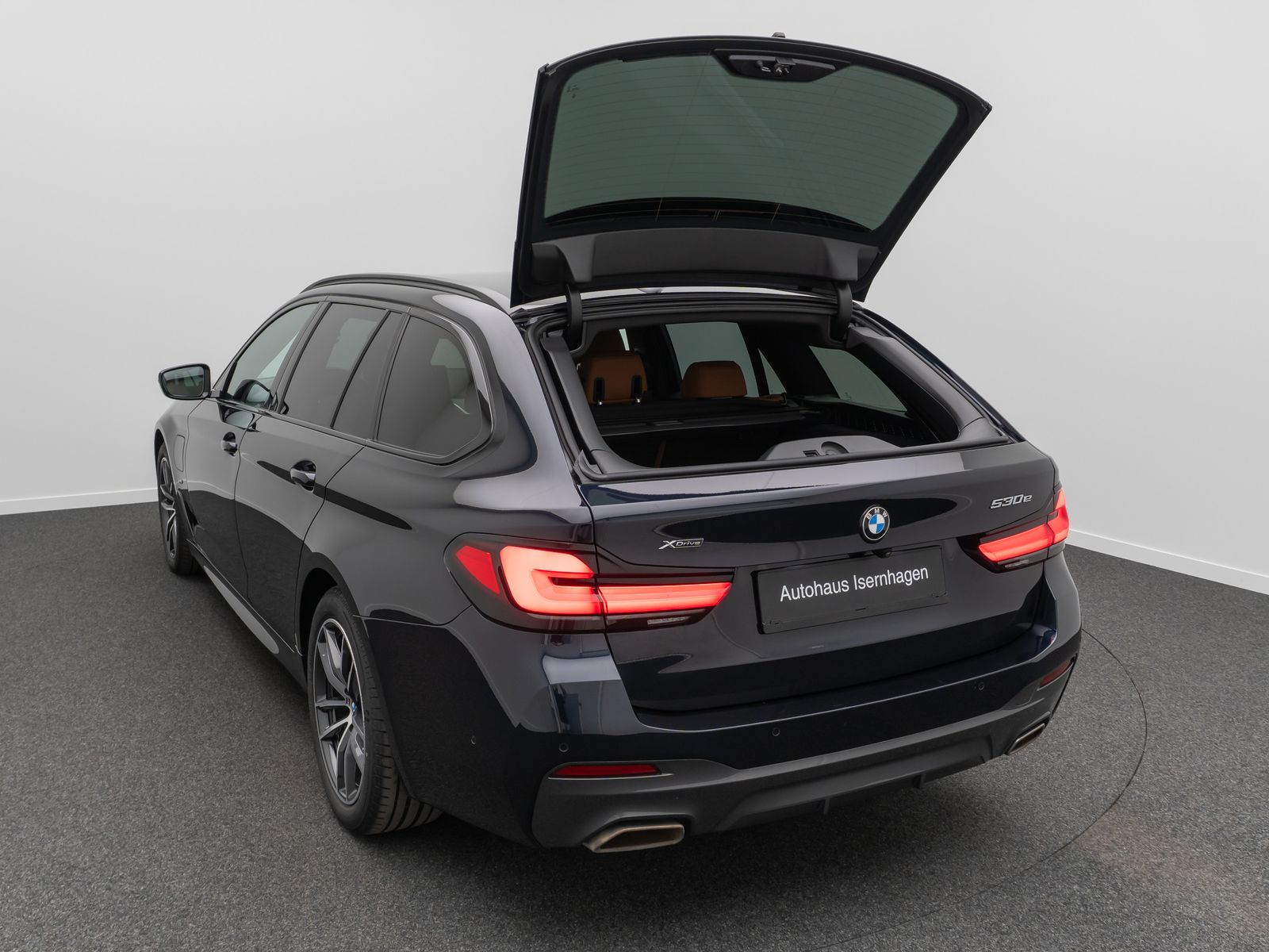 Fahrzeugabbildung BMW 530e xD M Sport DAB Kamera Alarm 4*Klima Leder
