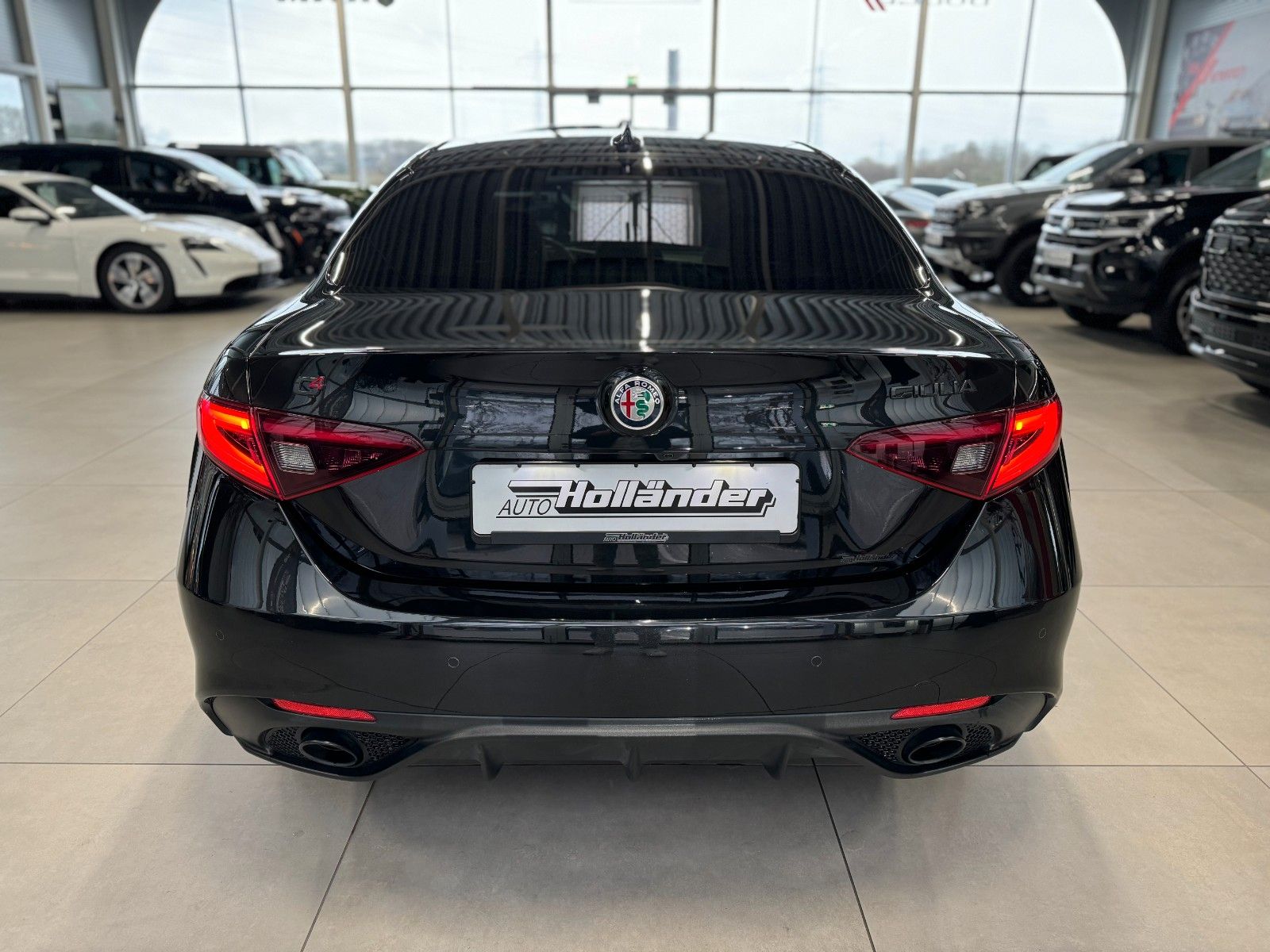 Fahrzeugabbildung Alfa Romeo Giulia 2.0 T 16V  Veloce Q4