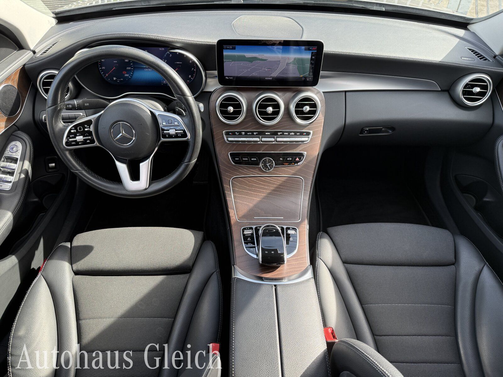 Fahrzeugabbildung Mercedes-Benz C 180 Avantgarde (EURO 6d-TEMP) COMAND APS/Navi