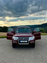 Mitsubishi Pajero 3,2 DI-D 4WD Plus Automatik Plus - Mitsubishi: 7sitzer