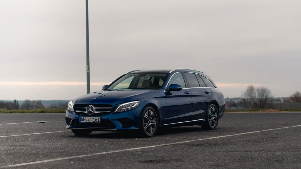 Mercedes-Benz C 220
