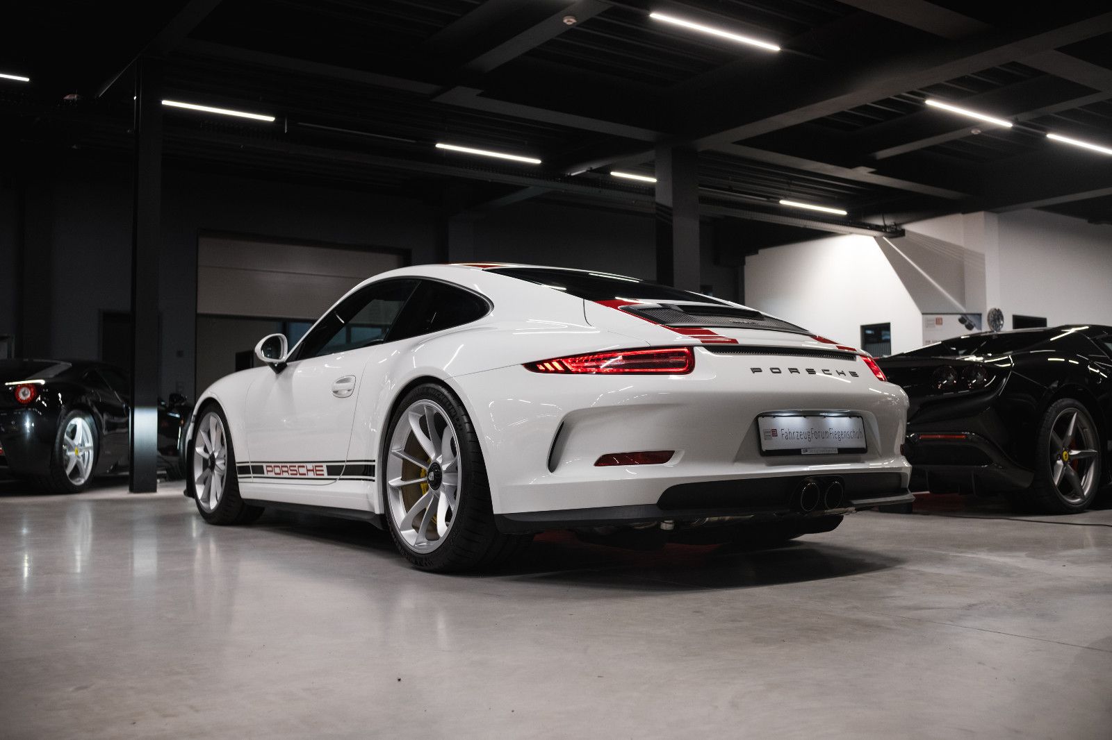 Fahrzeugabbildung Porsche 991/911R-dt. Auto-117 KM!!!-Lift-BOSE-Navi-DAB